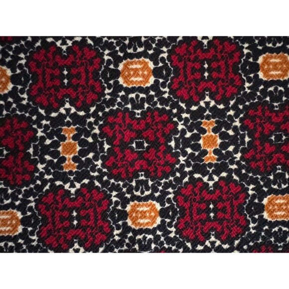 LuLaRoe NWT Cassie Pencil Skirt Red/Black/Gold Geometric Pattern Size Small - Picture 4 of 9